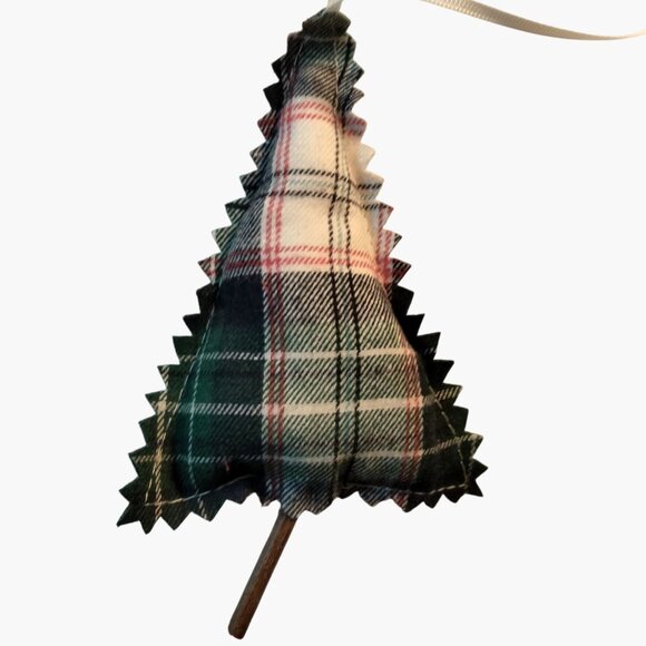 Plaid Christmas Tree Ornament white Black Fabric Ribbon Hanger Rustic Cabin - Picture 1 of 4